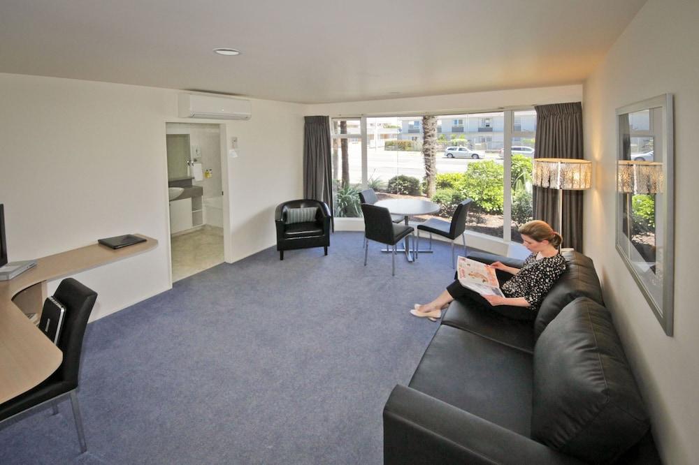 Baywatch Motor Inn Mount Maunganui Eksteriør billede